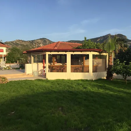 Yaprak Otel 2*